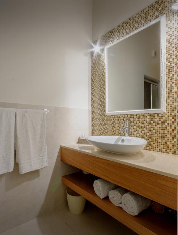 Hotel Moderno Трапани Екстериор снимка